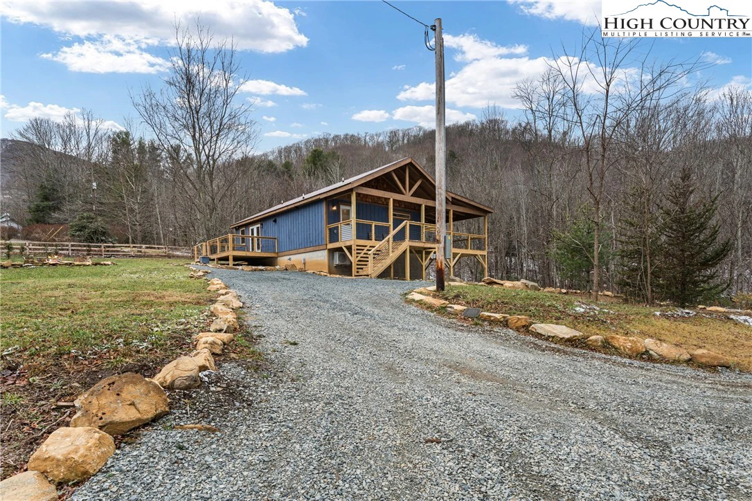 Image number 20 for the current listing