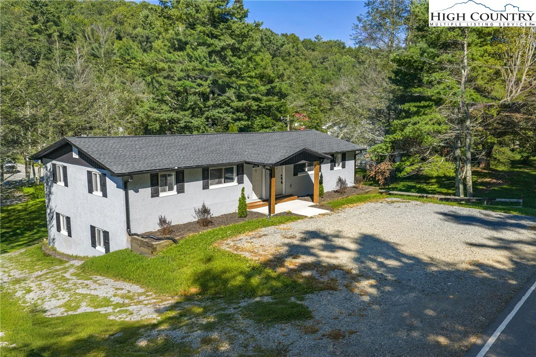 Image number 21 for the current listing