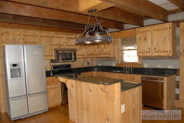 Image number 9 for the current listing