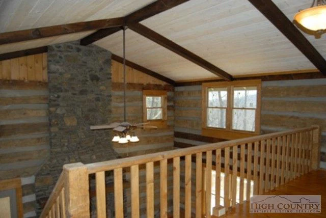 Image number 10 for the current listing
