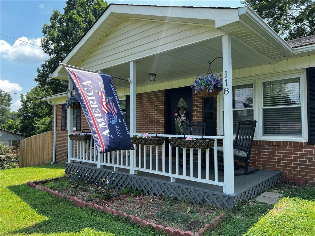 Image number 2 for the current listing