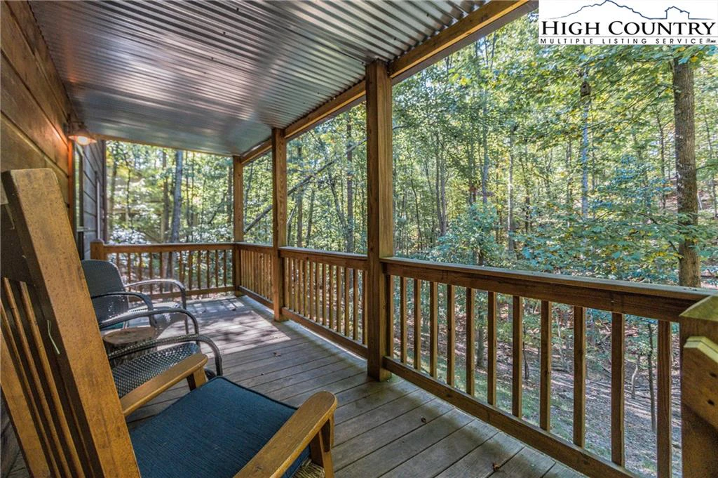 Image number 12 for the current listing