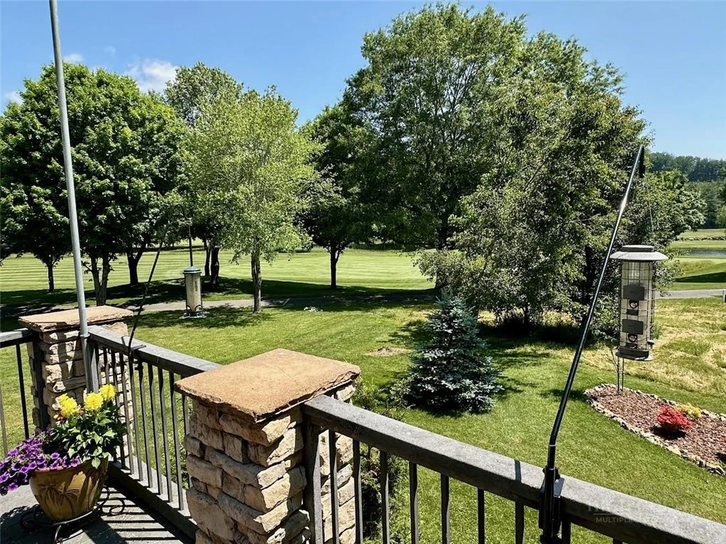 Image number 2 for the current listing