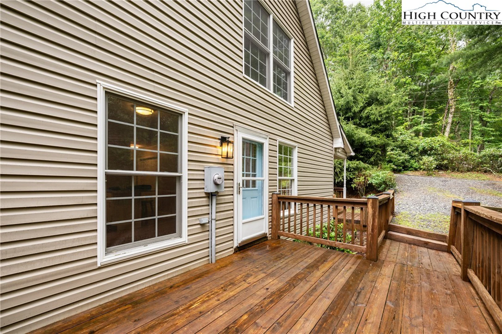 Image number 18 for the current listing