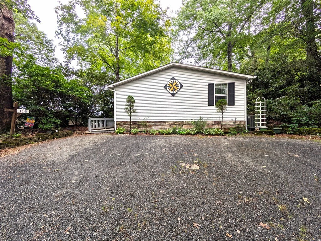 Image number 1 for the current listing