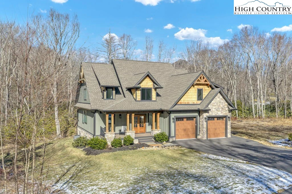 Image number 1 for the current listing
