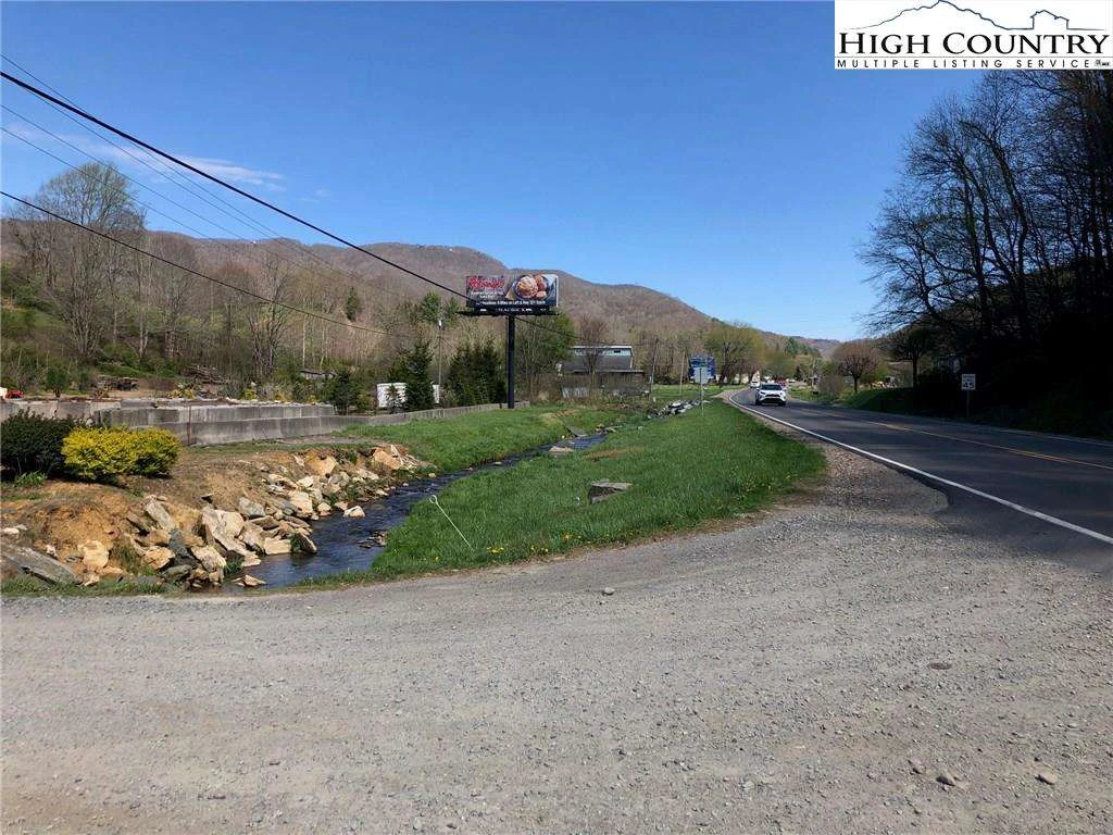 Image number 1 for the current listing