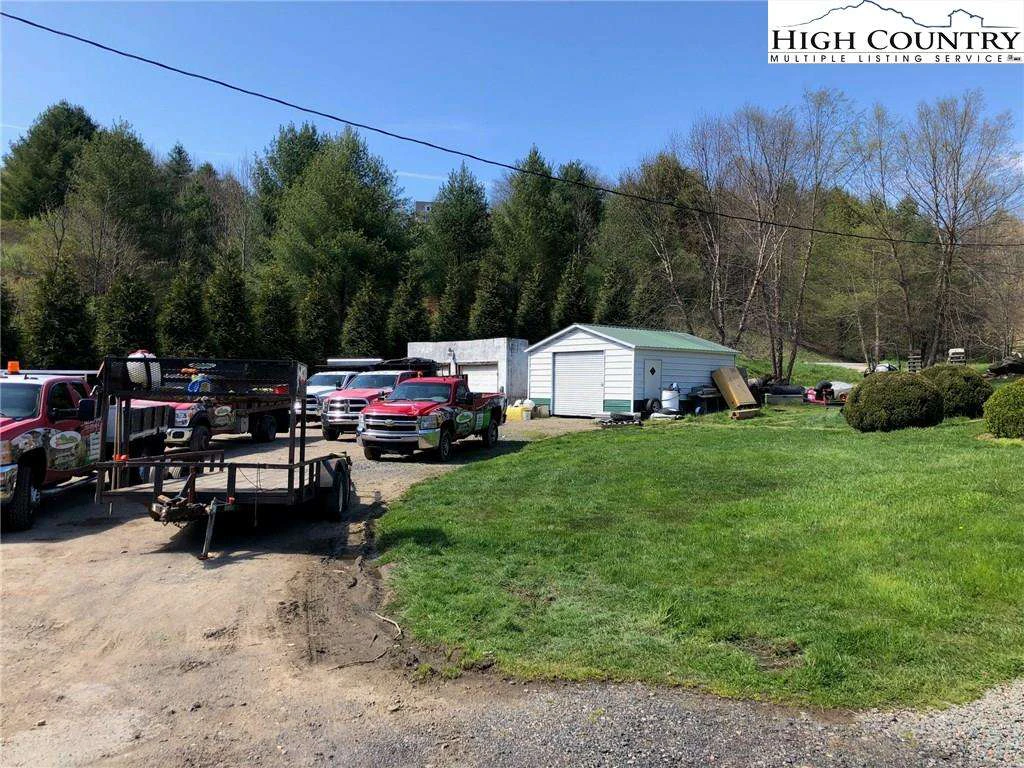 Image number 3 for the current listing