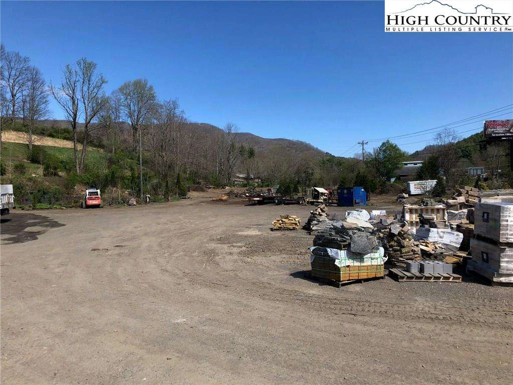 Image number 9 for the current listing