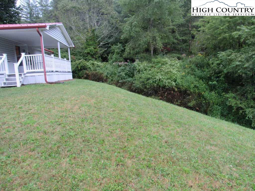 Image number 21 for the current listing