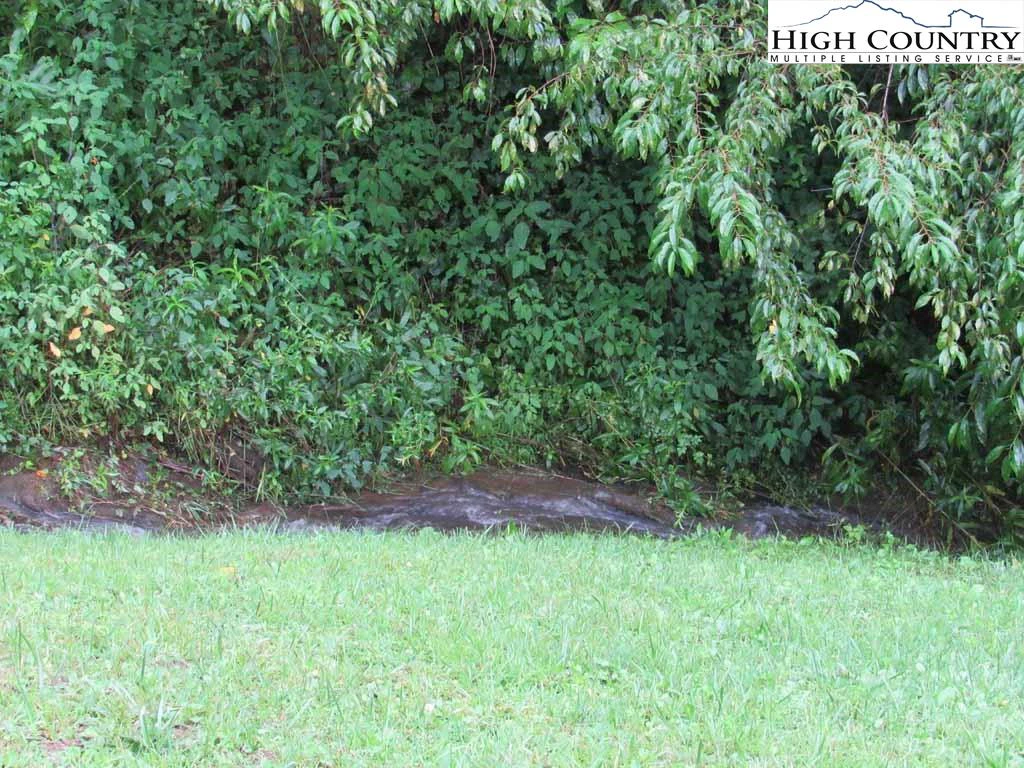 Image number 20 for the current listing