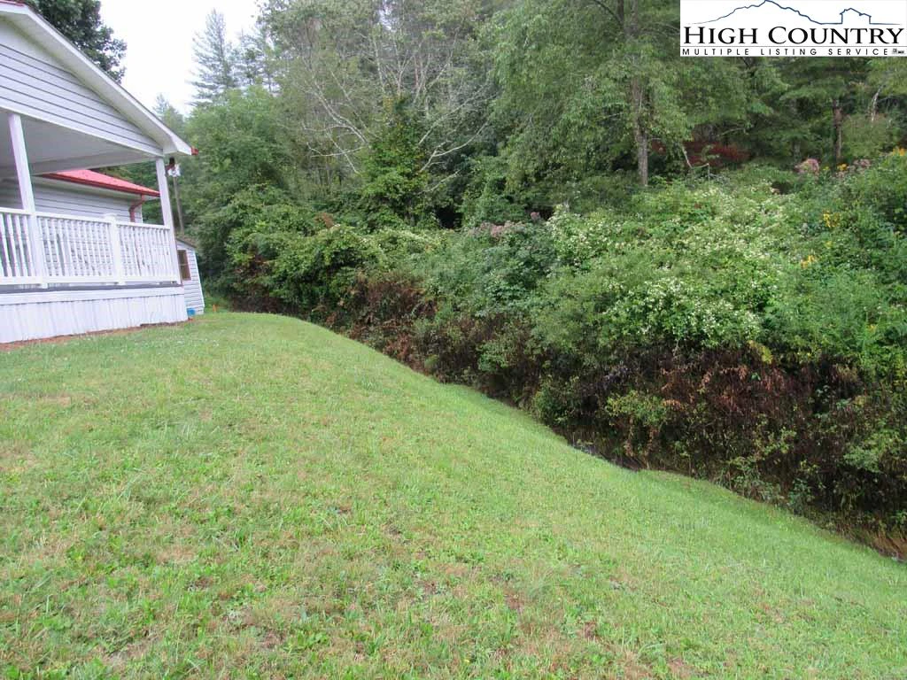 Image number 19 for the current listing