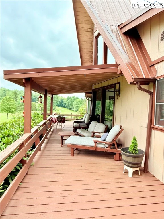 Image number 8 for the current listing