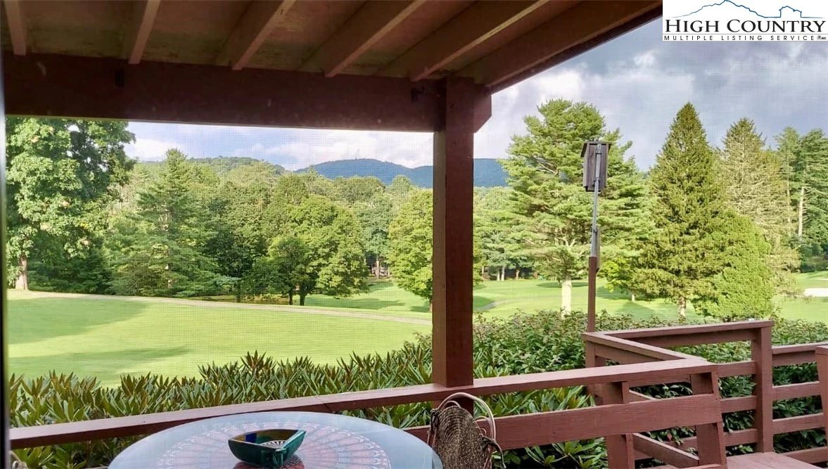 Image number 13 for the current listing