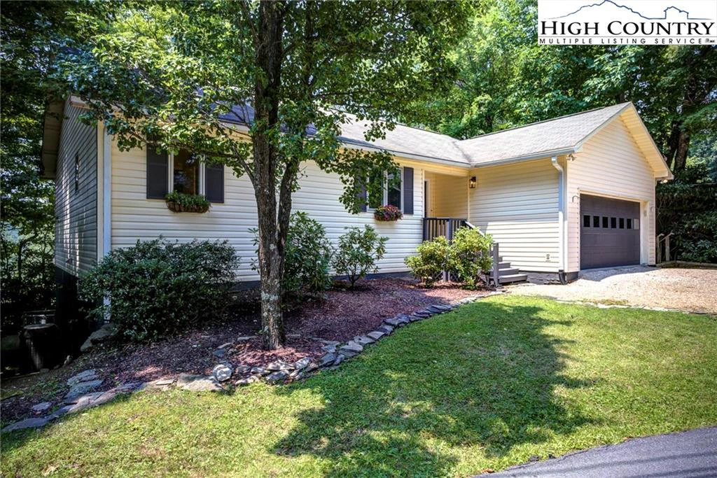 Image number 1 for the current listing