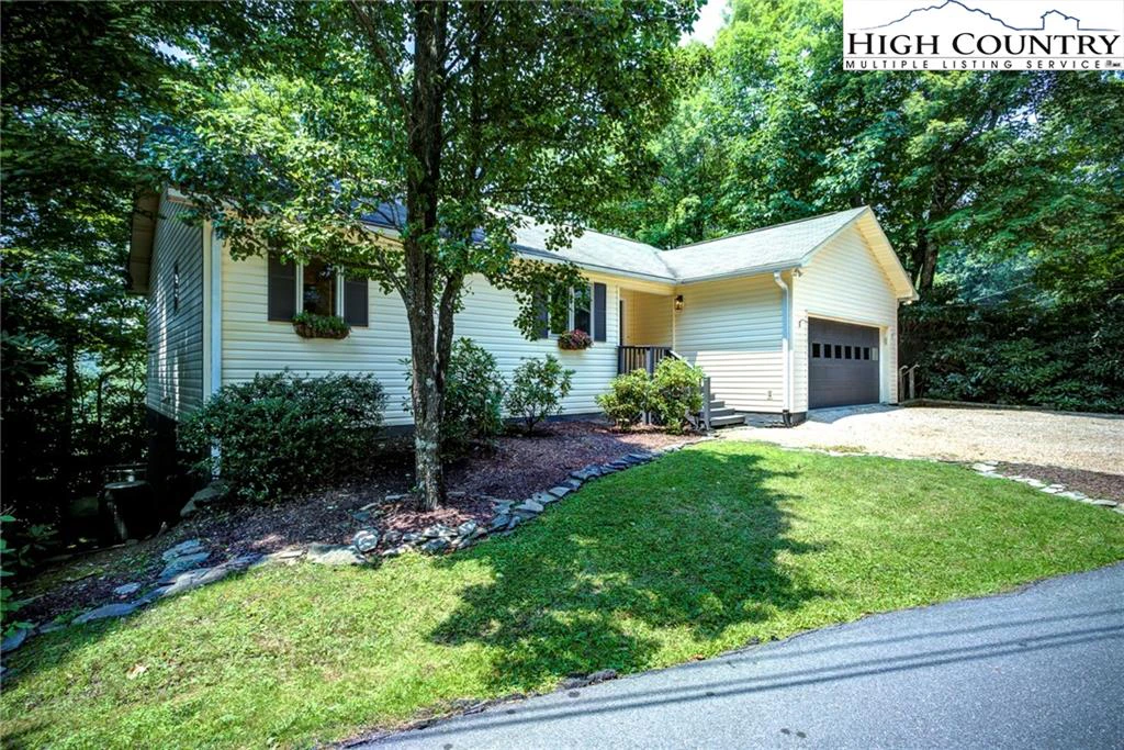 Image number 16 for the current listing