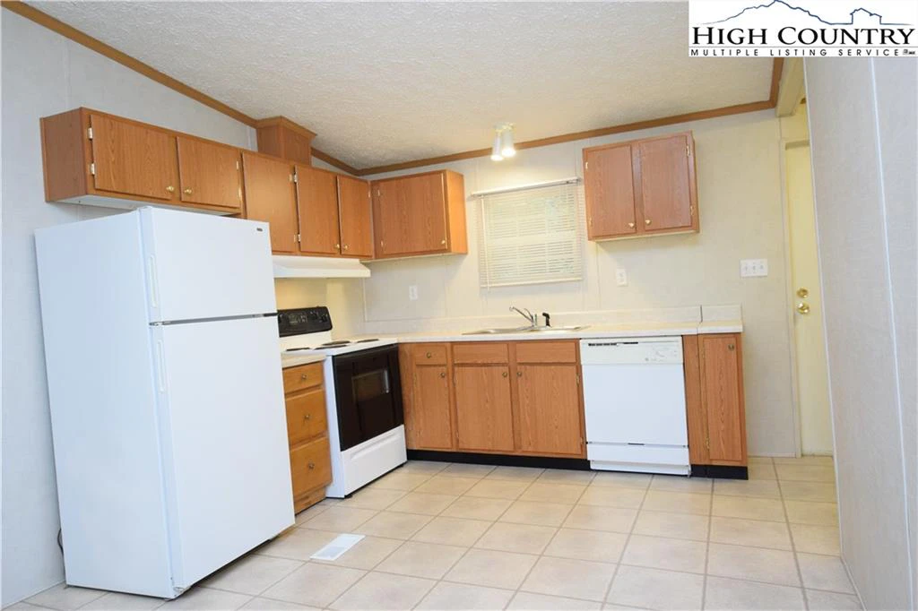 Image number 7 for the current listing