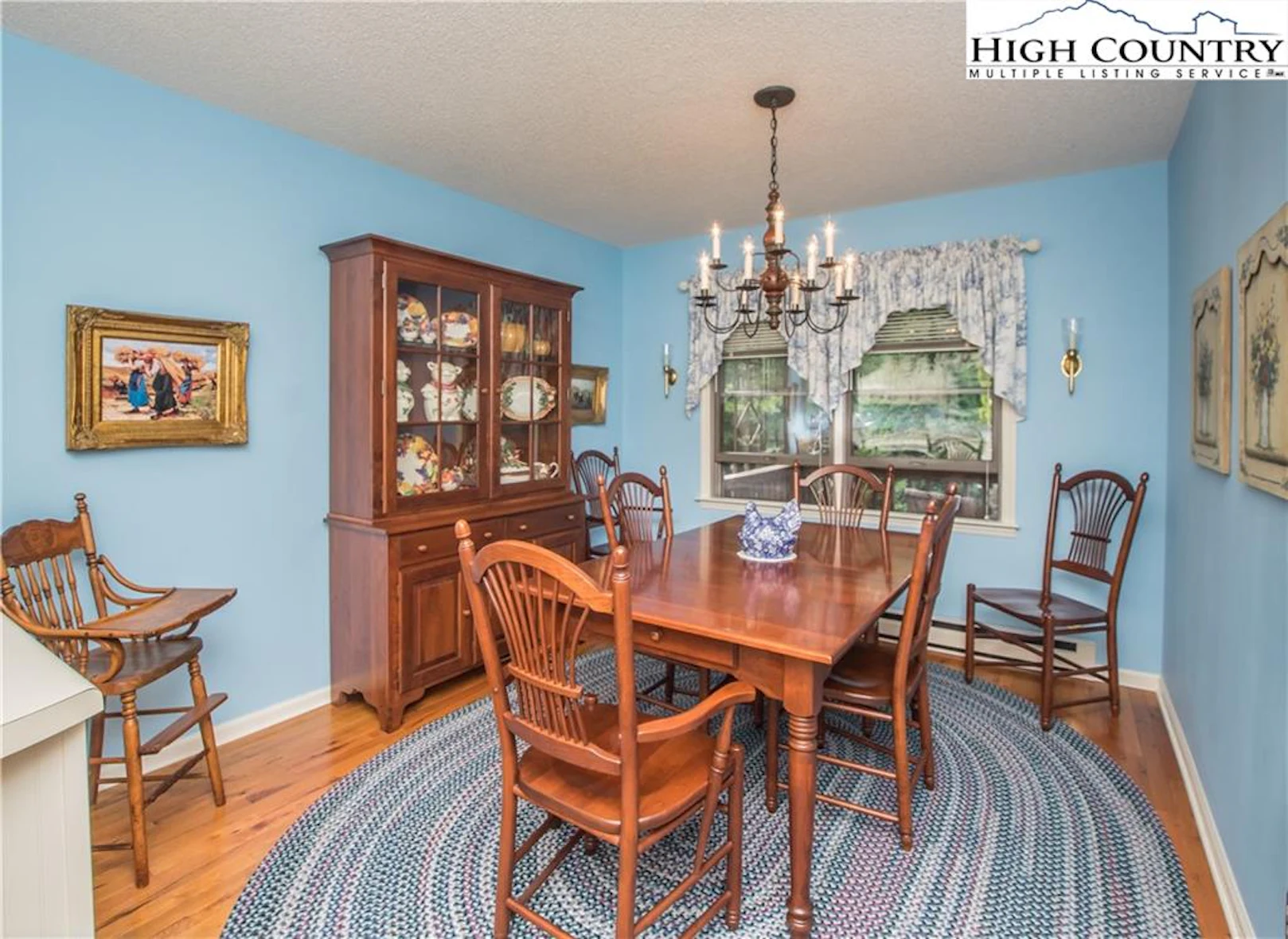 Image number 18 for the current listing