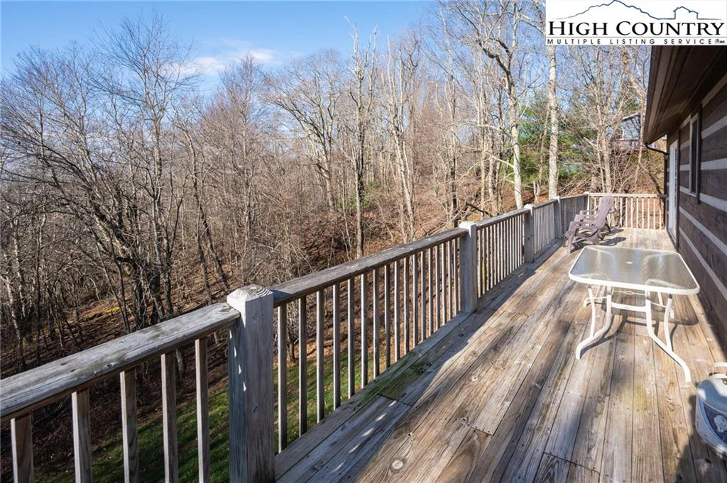 Image number 4 for the current listing