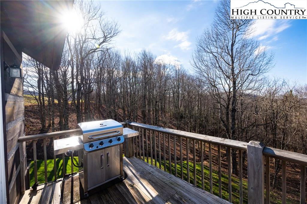 Image number 8 for the current listing