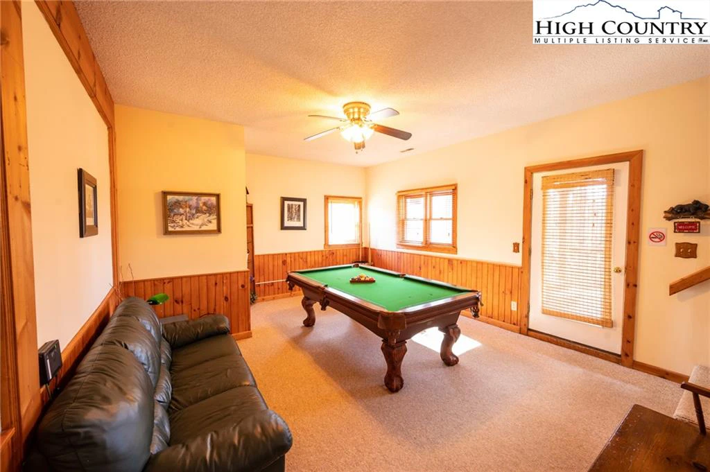 Image number 12 for the current listing