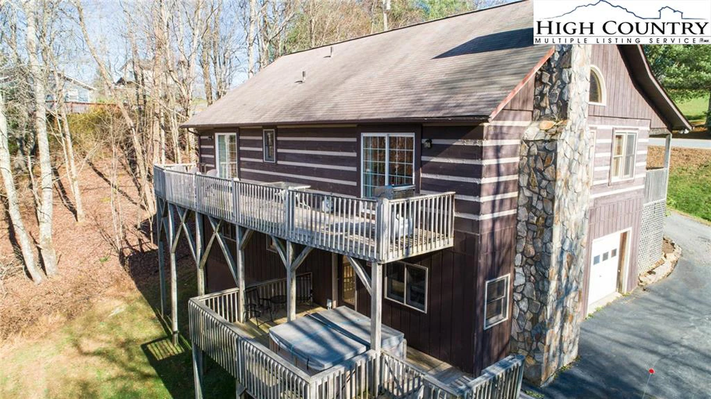 Image number 18 for the current listing