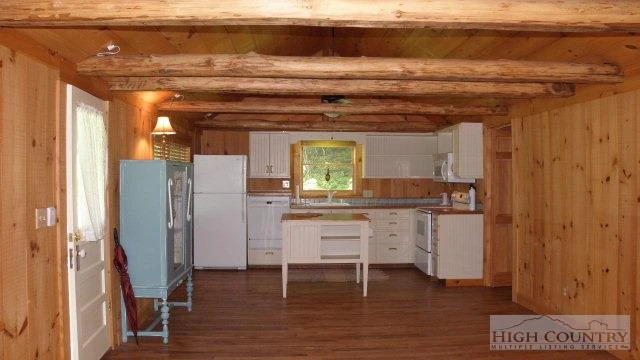 Image number 8 for the current listing