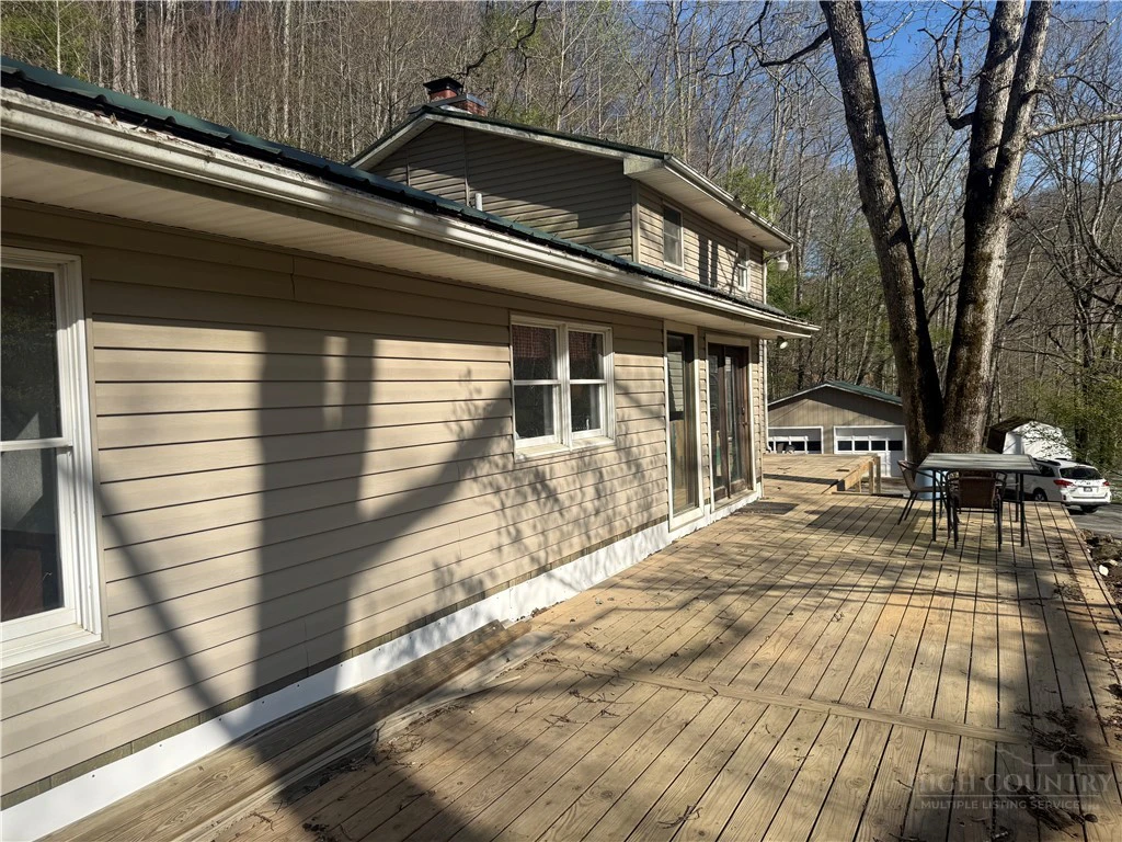Image number 21 for the current listing