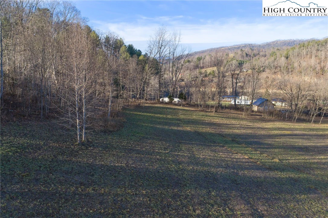 Image number 9 for the current listing