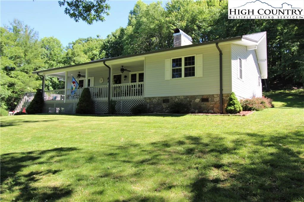 Image number 1 for the current listing