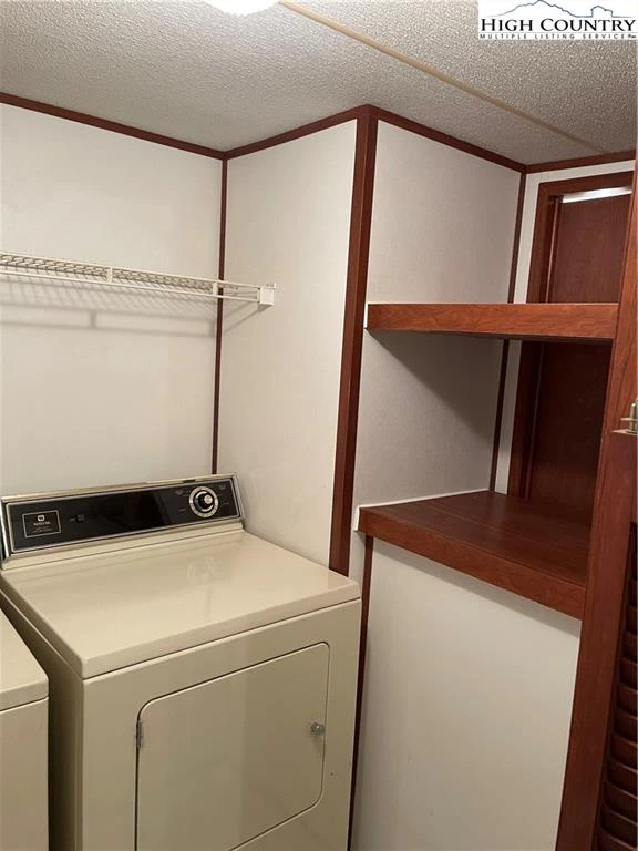 Image number 2 for the current listing