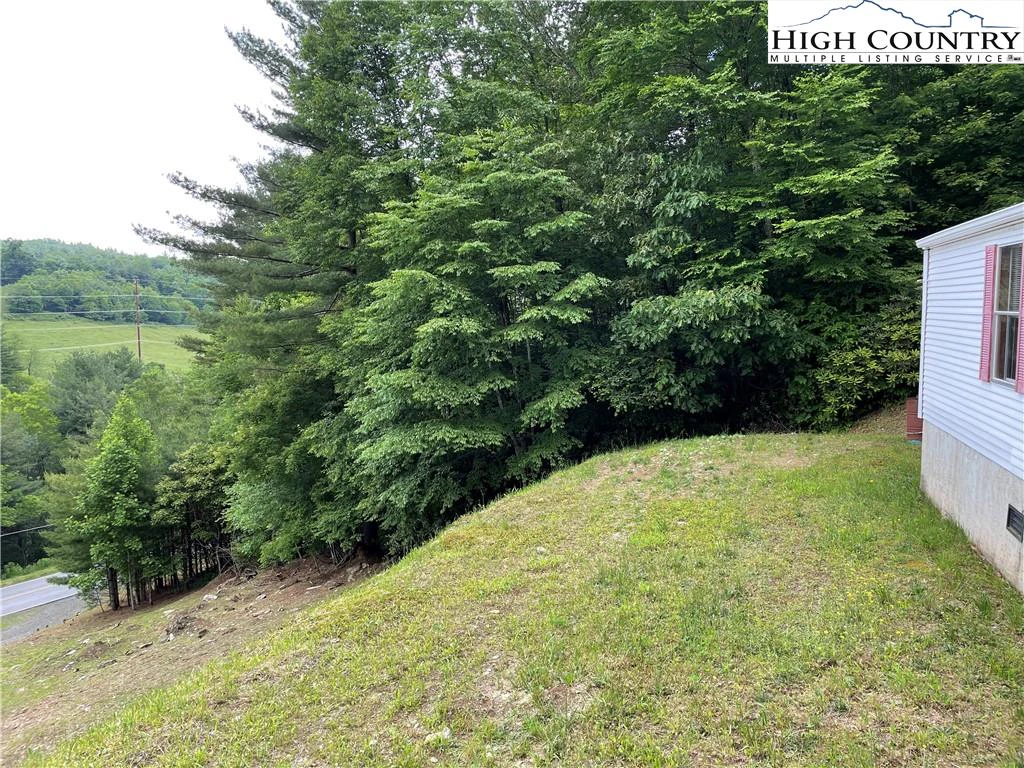 Image number 17 for the current listing