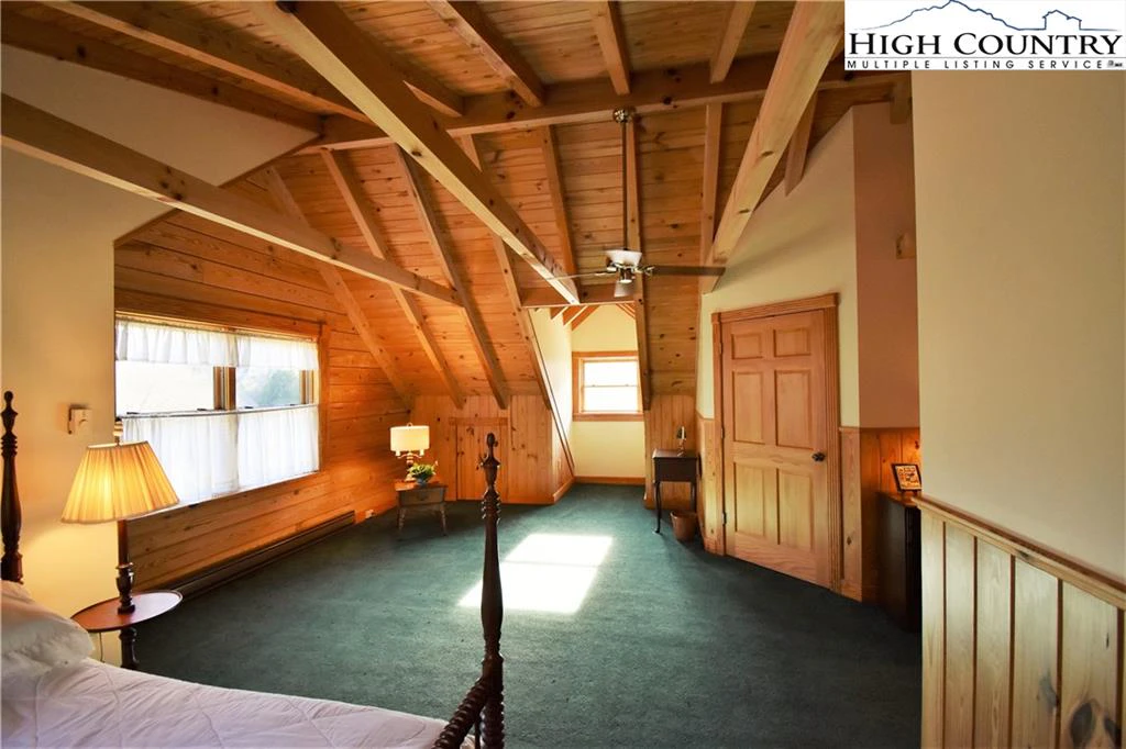 Image number 10 for the current listing