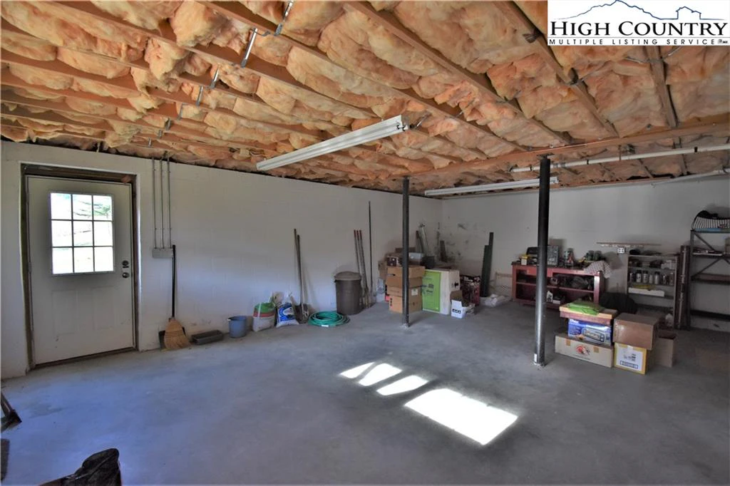 Image number 6 for the current listing