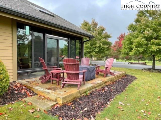 Image number 3 for the current listing