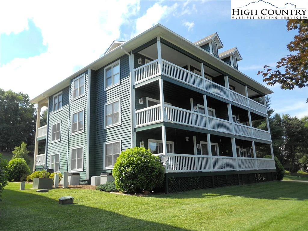 Image number 11 for the current listing