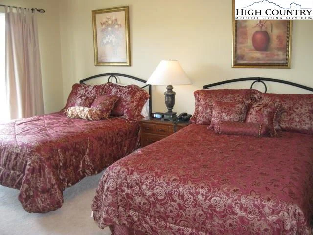 Image number 8 for the current listing