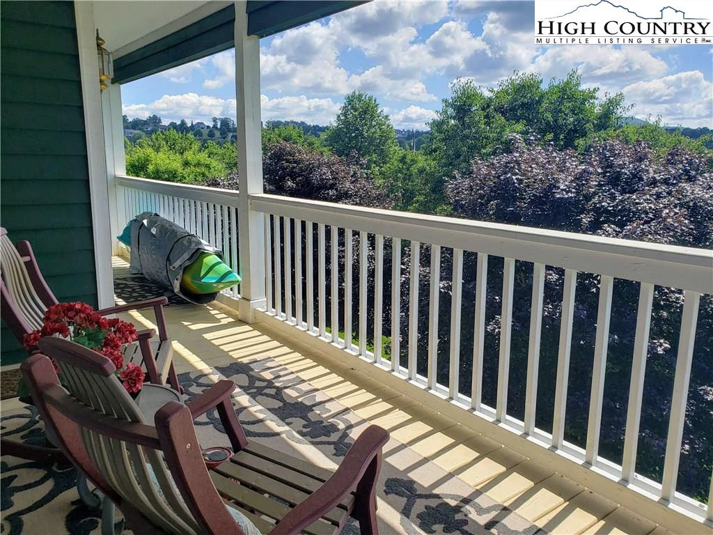 Image number 7 for the current listing