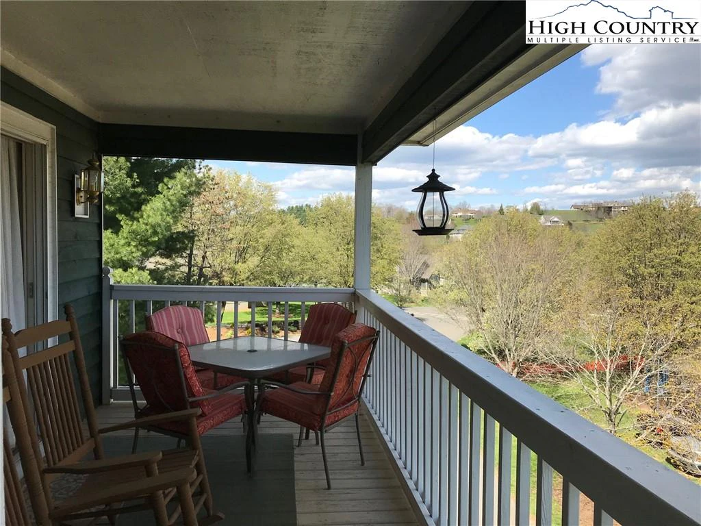 Image number 11 for the current listing
