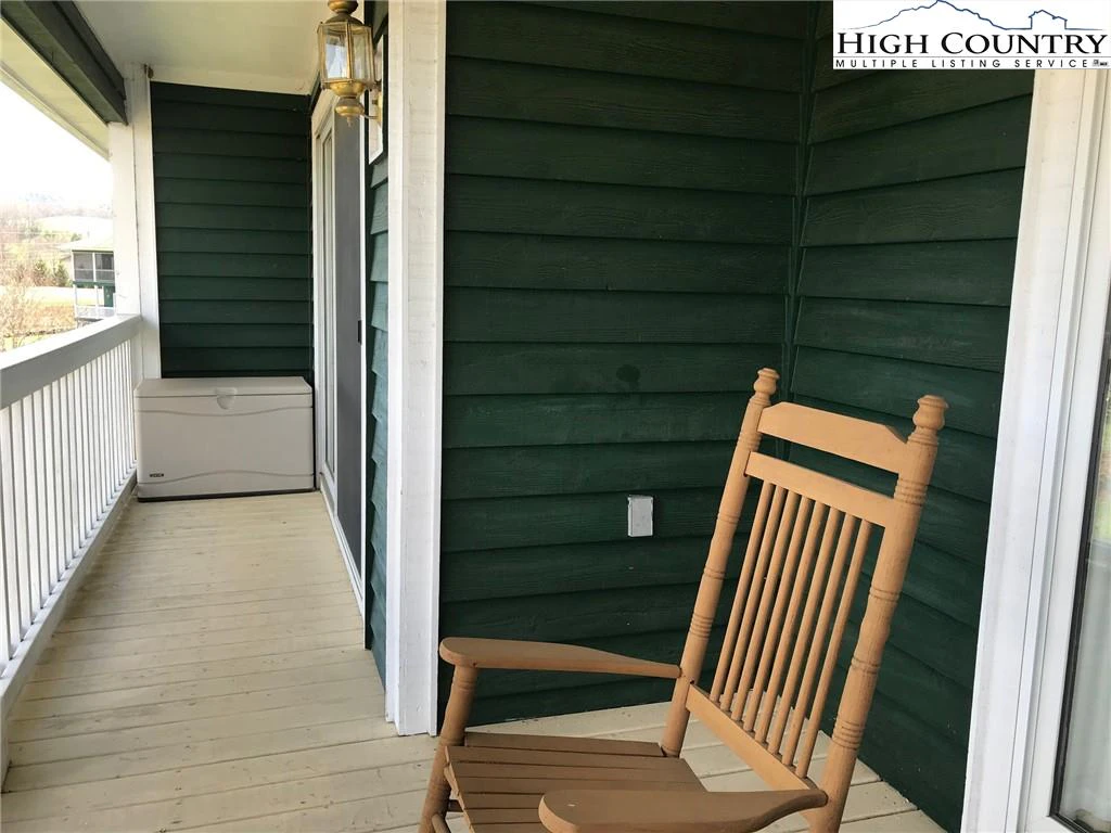 Image number 7 for the current listing