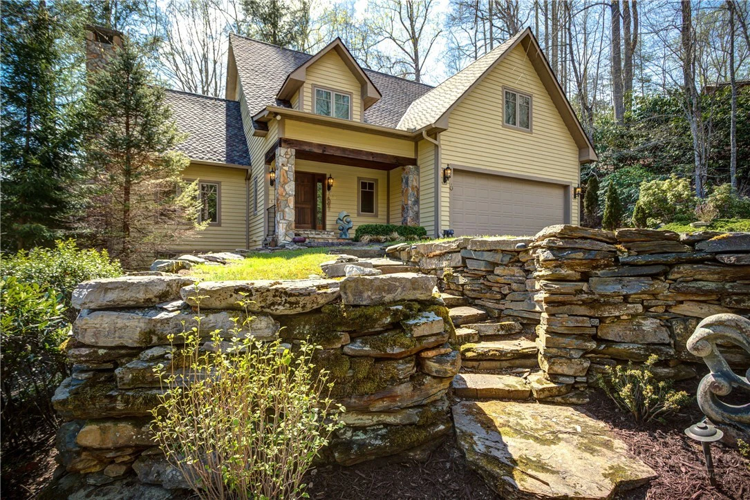 Image number 1 for the current listing