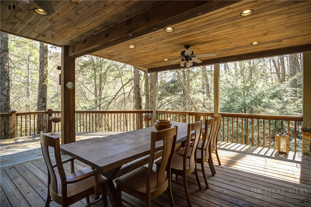 Image number 20 for the current listing