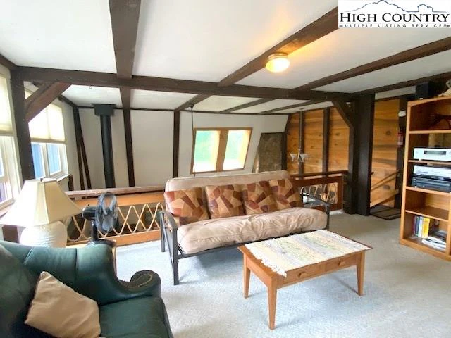 Image number 7 for the current listing