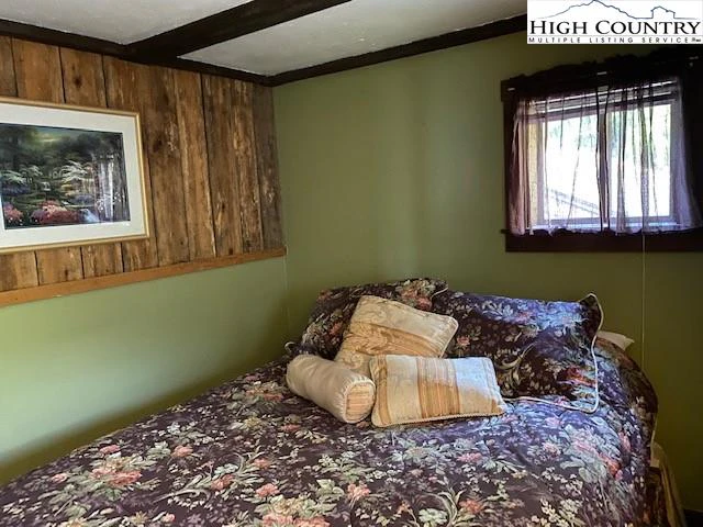 Image number 8 for the current listing