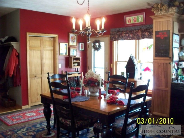 Image number 21 for the current listing
