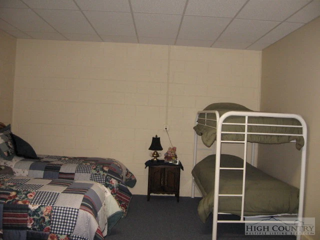 Image number 7 for the current listing
