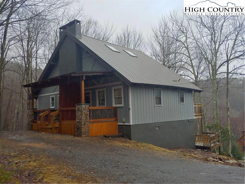 Image number 1 for the current listing