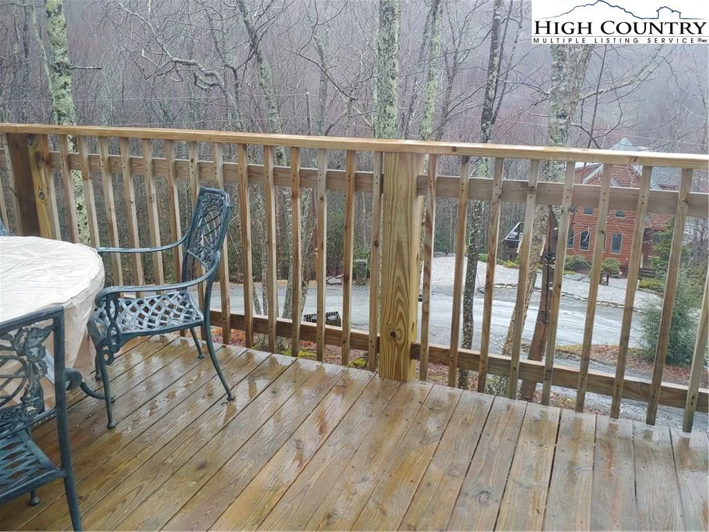 Image number 5 for the current listing