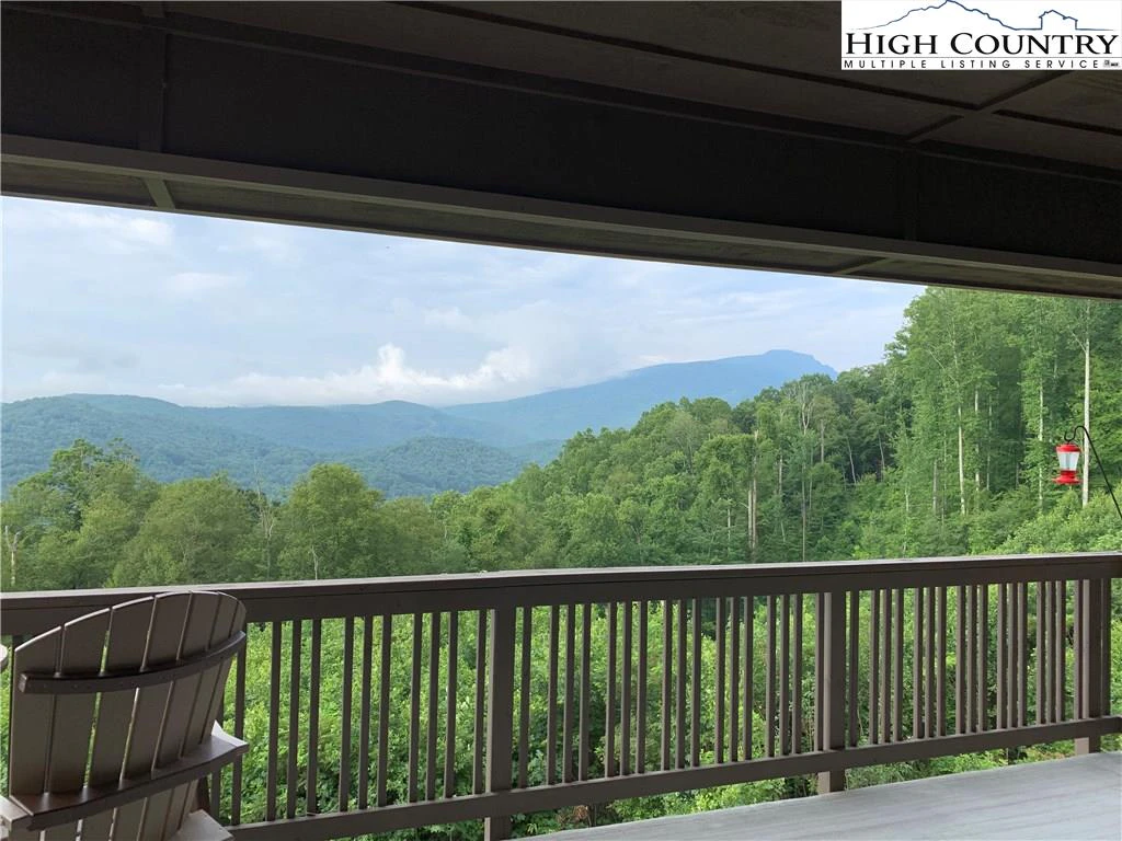 Image number 5 for the current listing