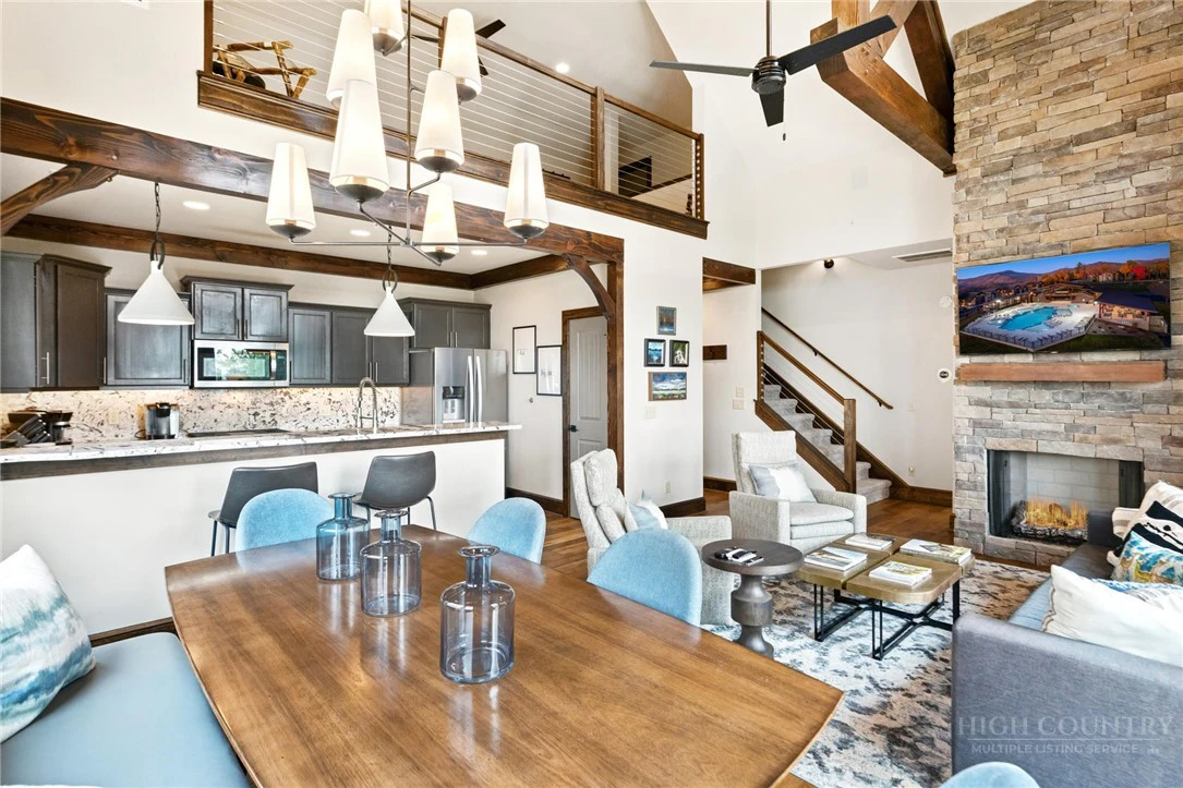 Image number 5 for the current listing